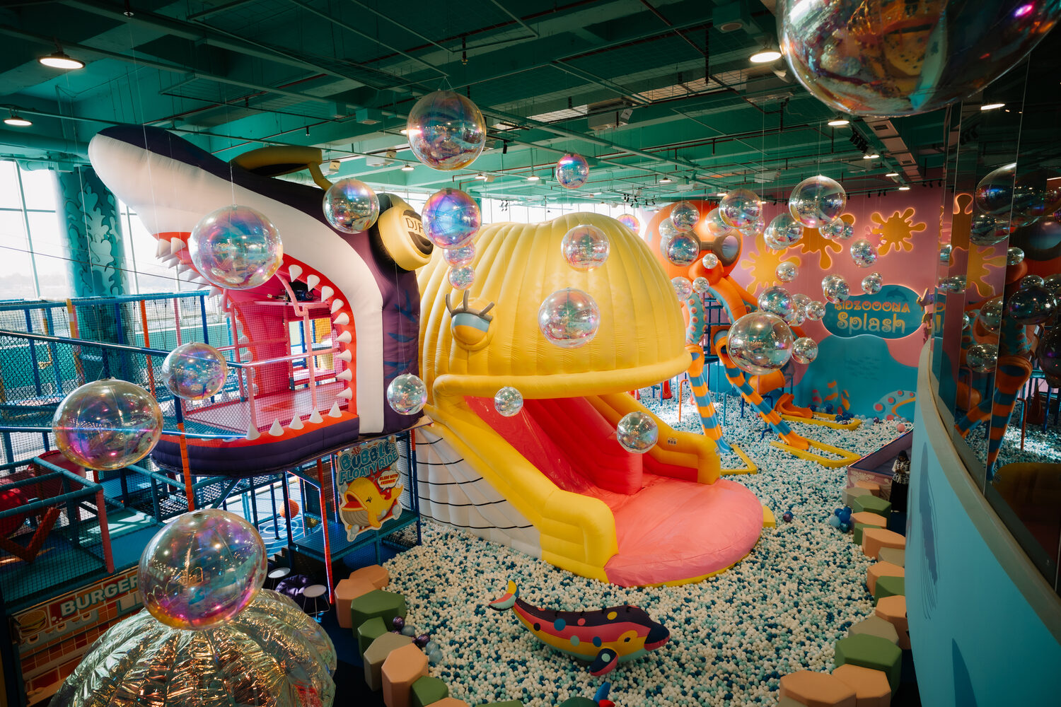 aeon-kidzooona-splash