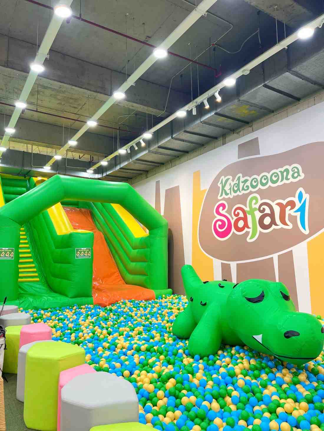 aeon-ciputra-world-1