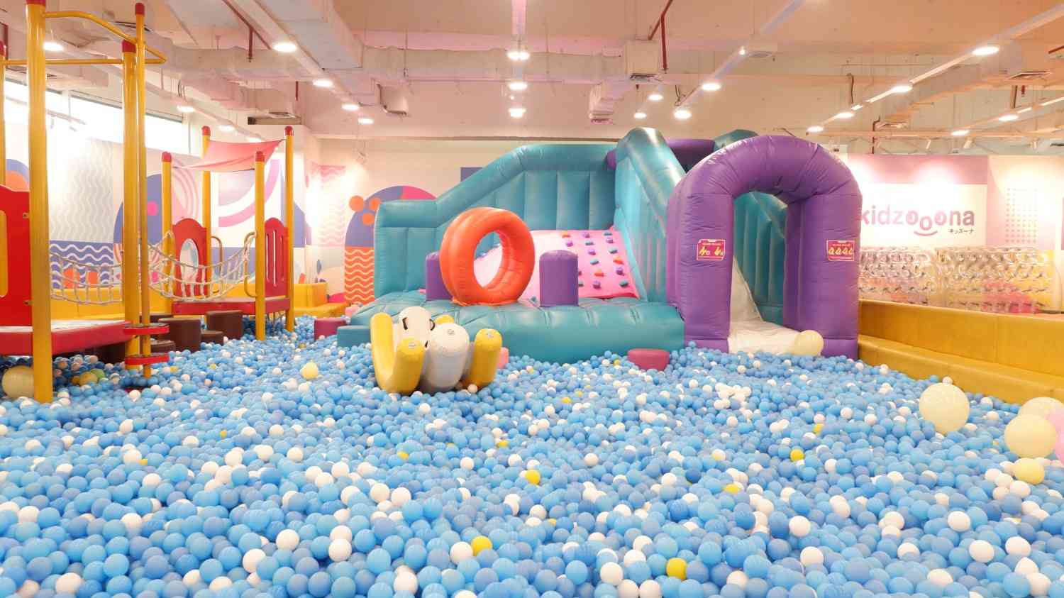aeon-mall-artha-gading-1